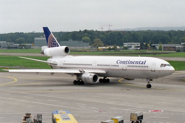 N39081 - Douglas