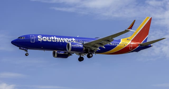 N8796L - Boeing