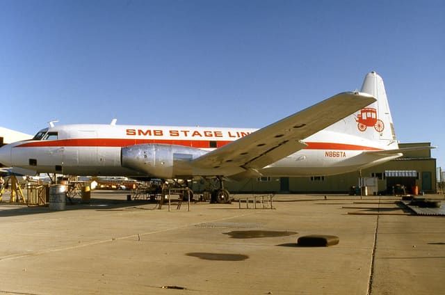 N866TA - Twin-engine aircraft