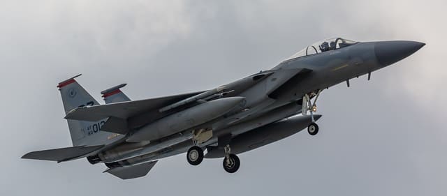 - Twin-engine aircraft