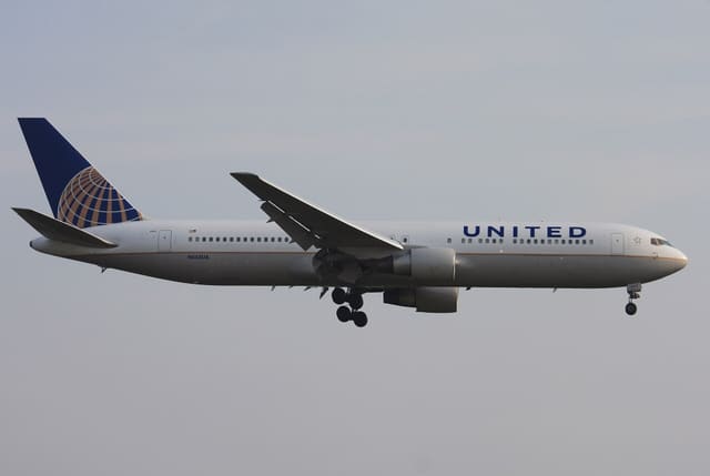 N663UA - Boeing