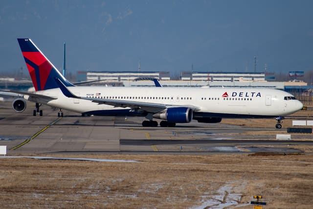 N1613B - Boeing