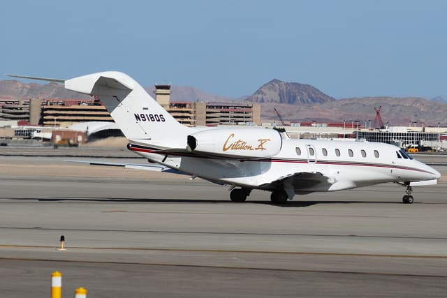 N918QS - Business jet