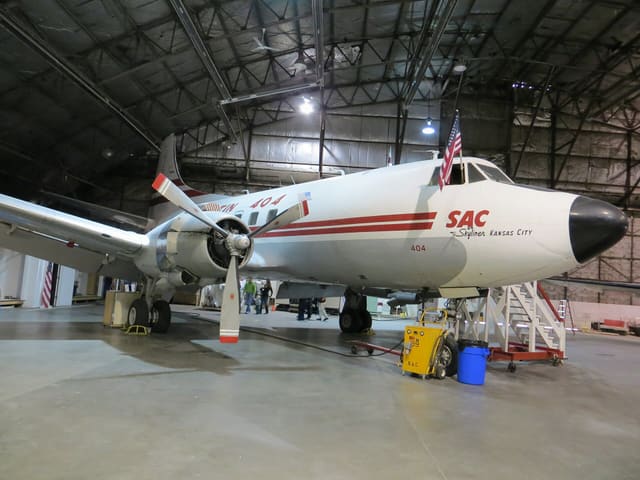 N145S - Twin-engine aircraft