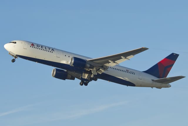 N155DL - Boeing