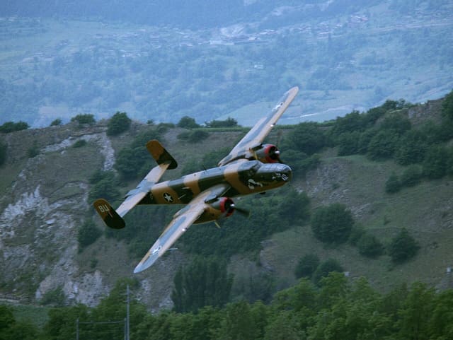 N9455Z - Twin-engine aircraft