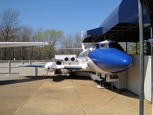  - Business jet