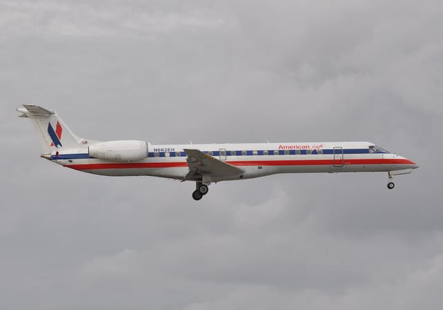 N662EH - Embraer