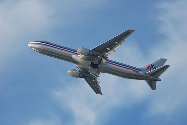 N352AA - Boeing