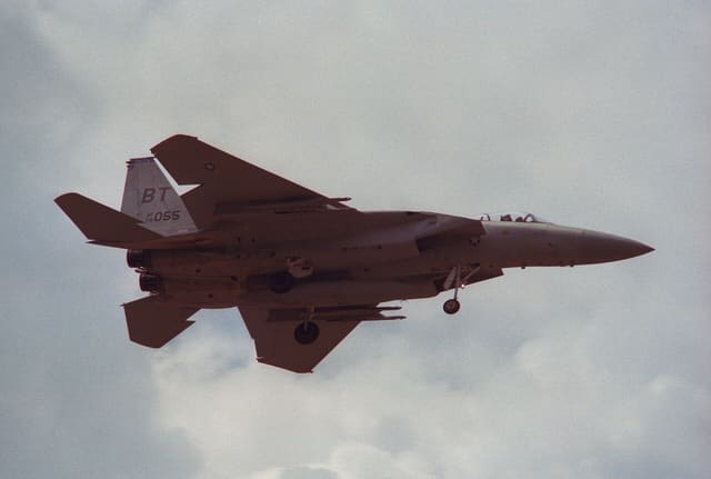  - Twin-engine aircraft