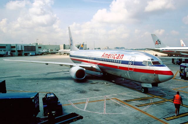 N914AN - Twin-engine aircraft