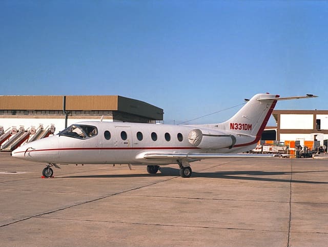 N331DM - Business jet