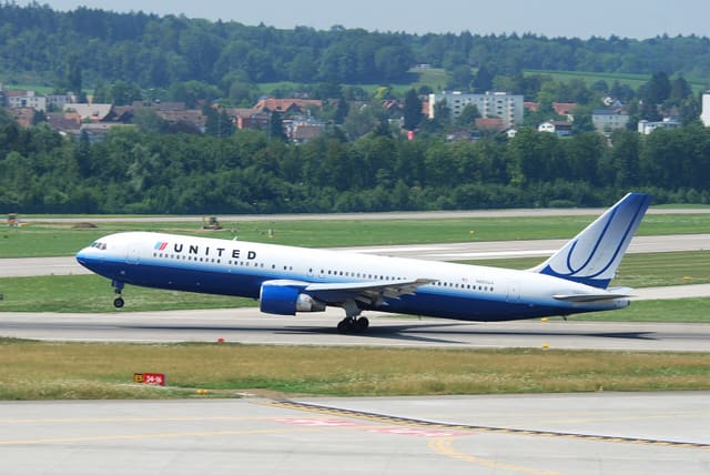N663UA - Boeing