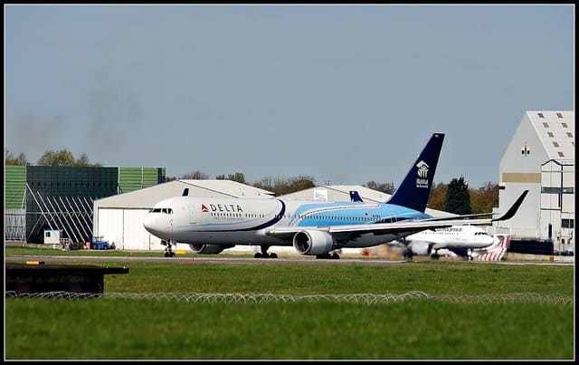 N171DZ - Boeing