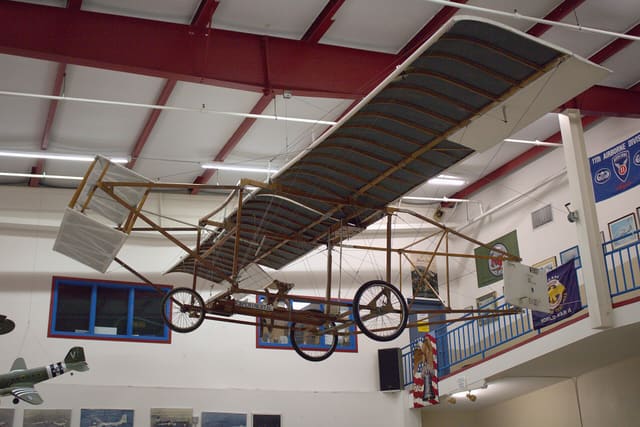 N1907 - Aircraft