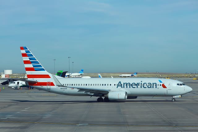 N949AN - Twin-engine aircraft