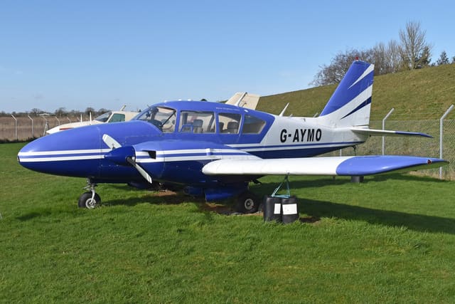 G-AYMO - Twin-engine aircraft