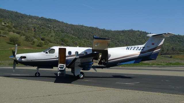 N777JZ - Pilatus