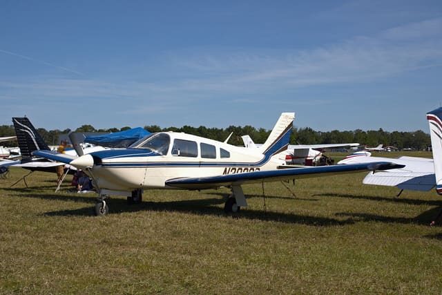 N38203 - Single-engine aircraft