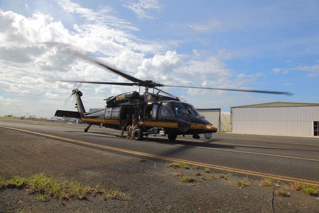 N72763 - Helicopter