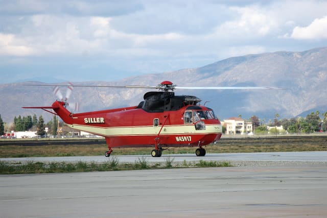 N45917 - Helicopter