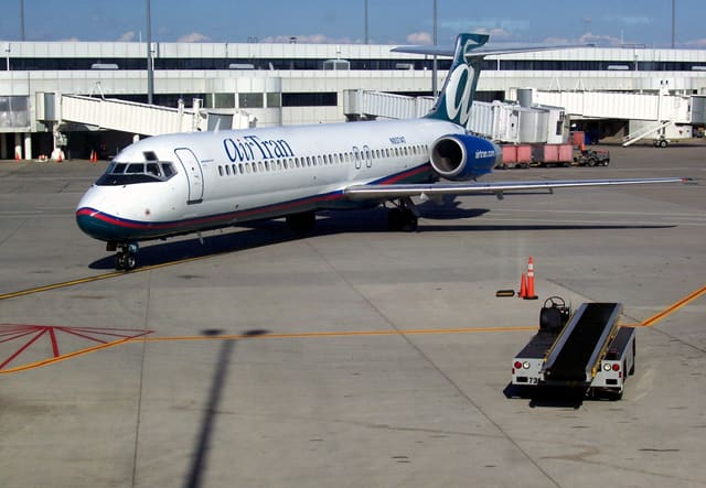 N937AT - Aircraft