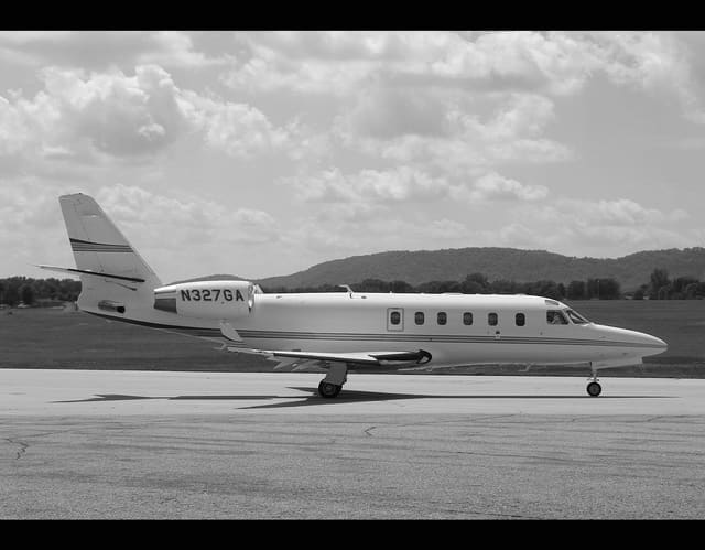 N327GA - Business jet