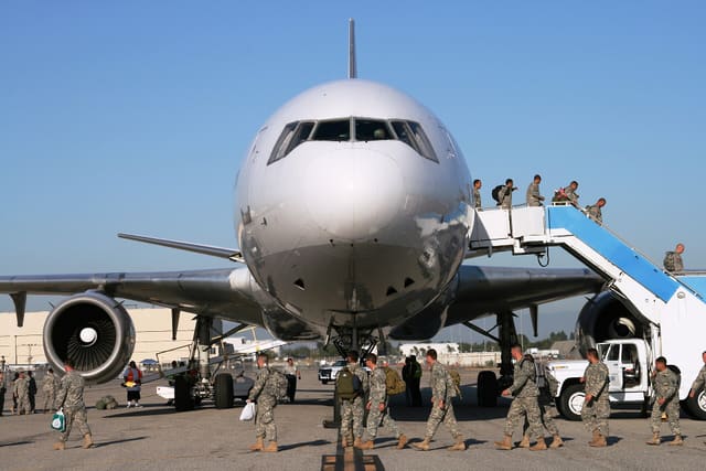 N810AX - Twin-engine aircraft