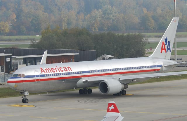 N380AN - Twin-engine aircraft