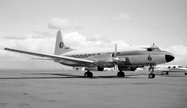 N5126 - Twin-engine aircraft