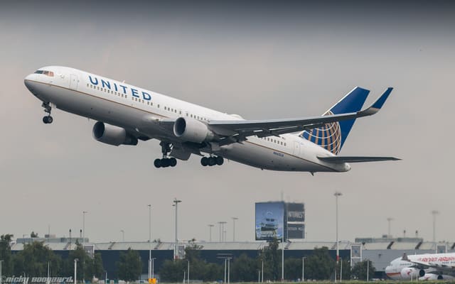N662UA - Boeing