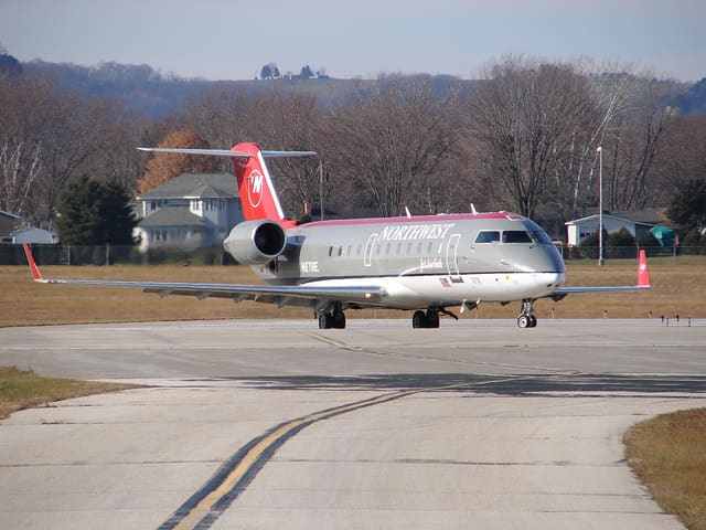 N8718E - Aircraft
