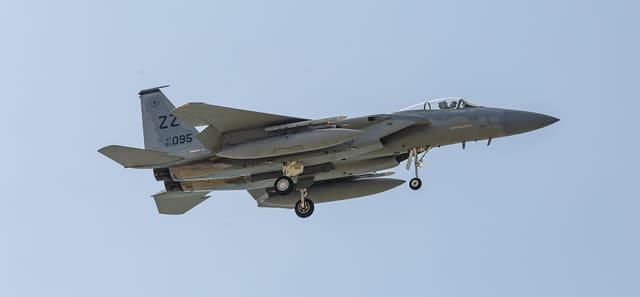  - Twin-engine aircraft