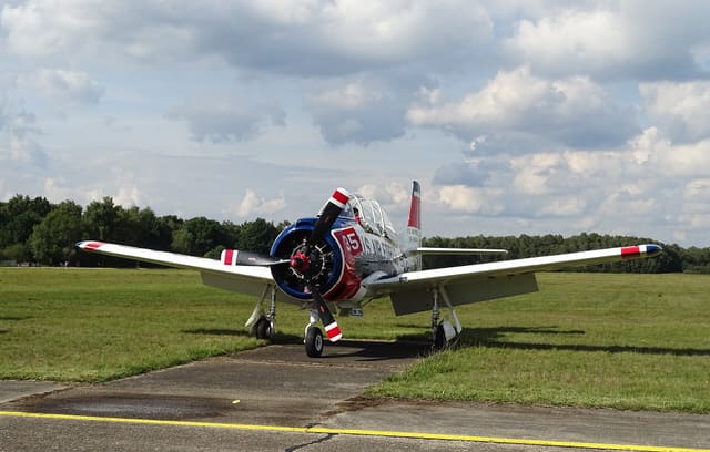 N1328B - Warbird