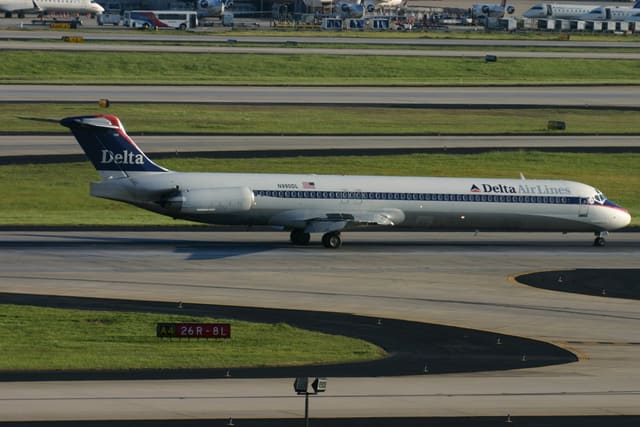 N990DL - Aircraft