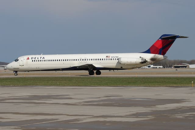 N767NC - Douglas
