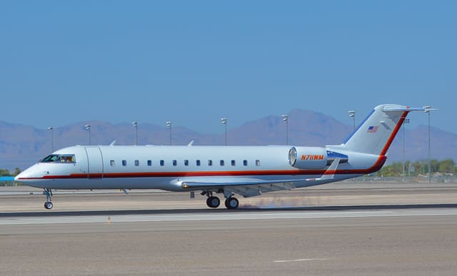 N711WM - Business jet