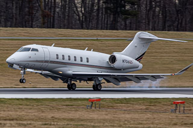 N706QS - Bombardier