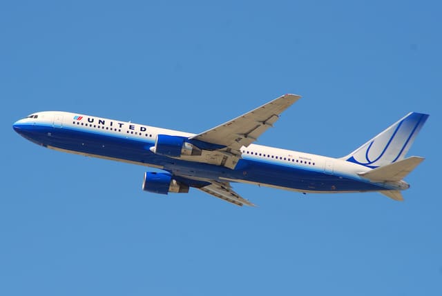N656UA - Boeing