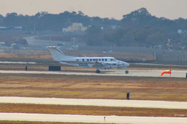 N350BS - Beechcraft