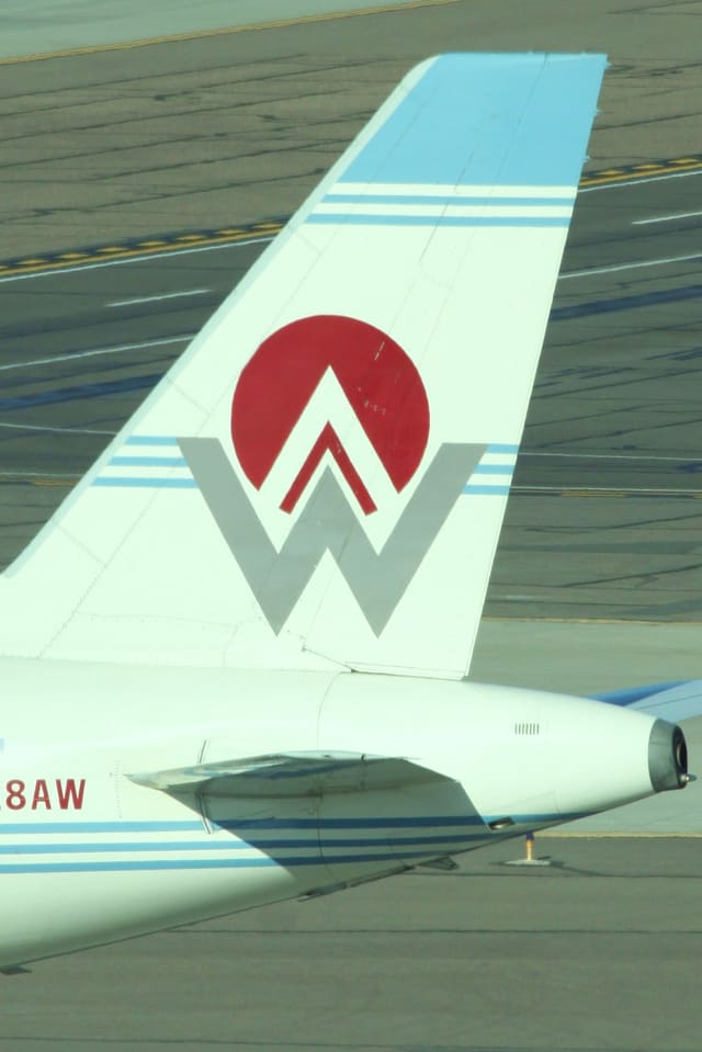 N828AW - Airbus