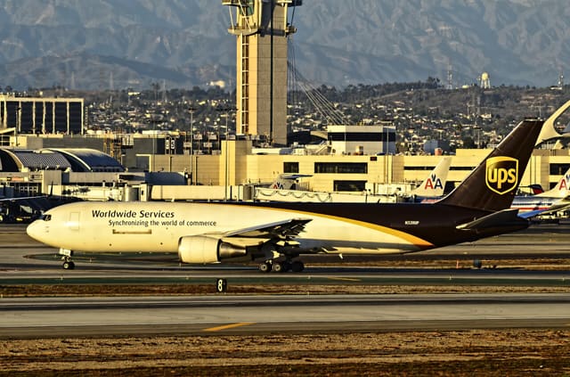N320UP - Boeing
