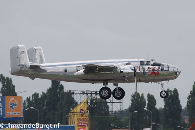  - Twin-engine aircraft