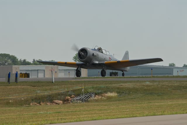 N13595 - Single-engine aircraft