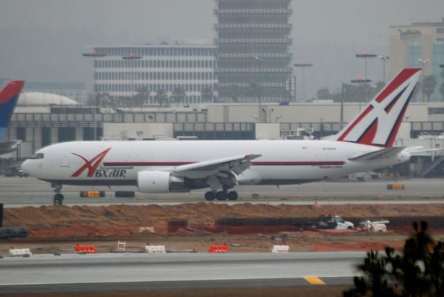 N740AX - Boeing