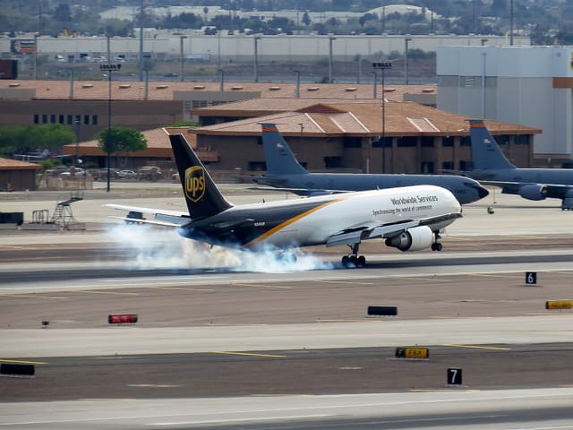 N345UP - Boeing