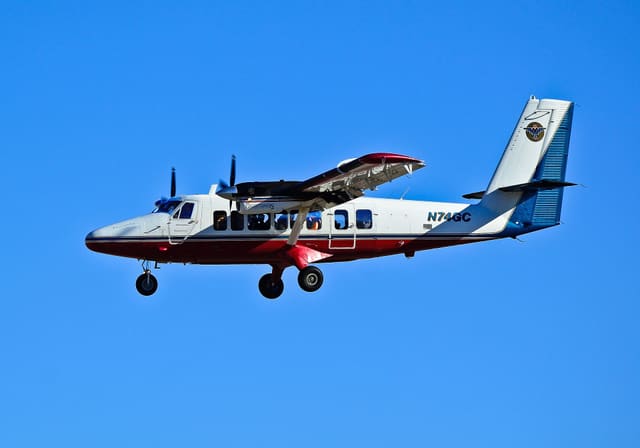 N74GC - De Havilland