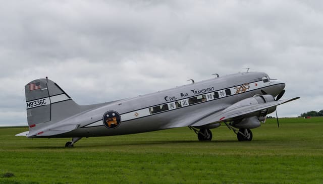 N8336C - Douglas