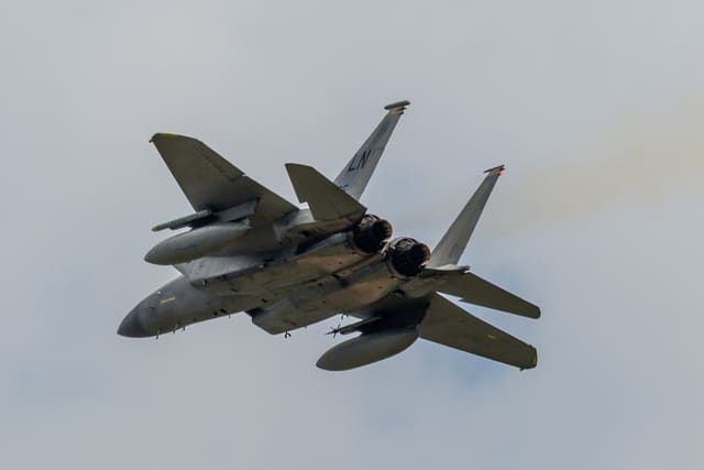  - Twin-engine aircraft
