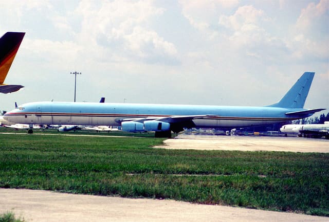 N30UA - Douglas
